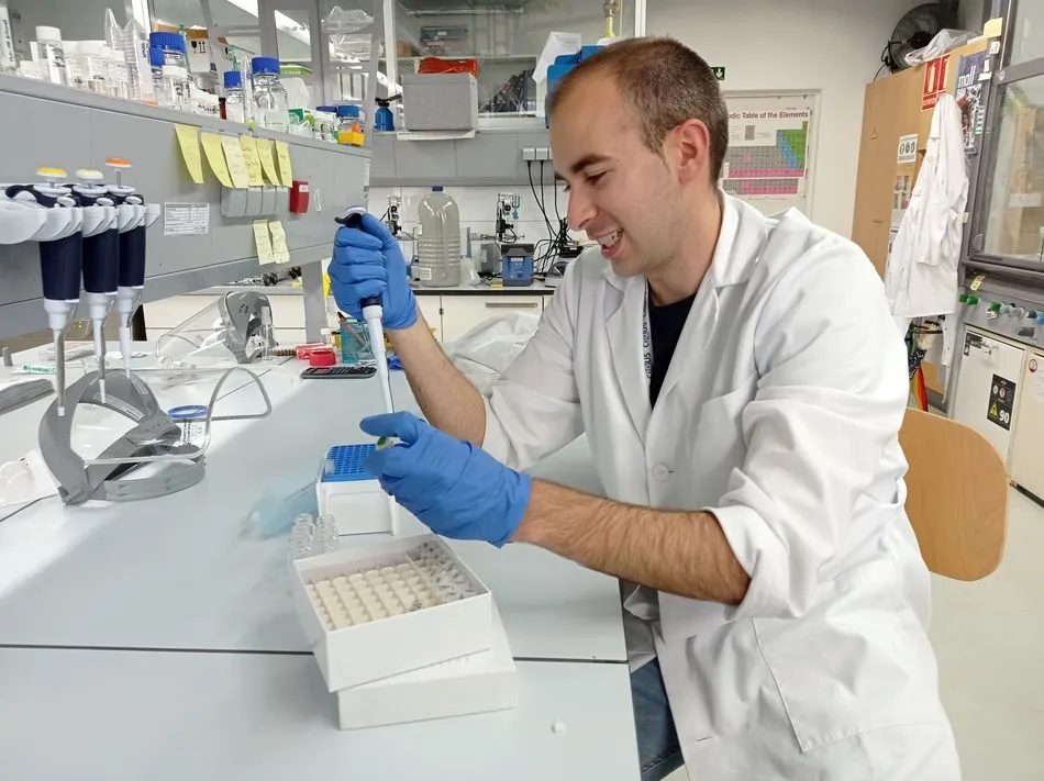 Los colegios Santa Isabel y San Jerónimo vieron despertar el interés por la ciencia de Manuel Gómez