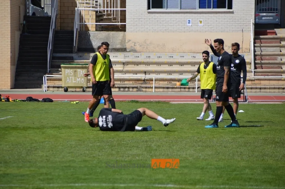 Foto 10 - Sustos en el Salamanca UDS y Unionistas: Juancho y Mario G&oacute;mez se retiran de los entrenamientos