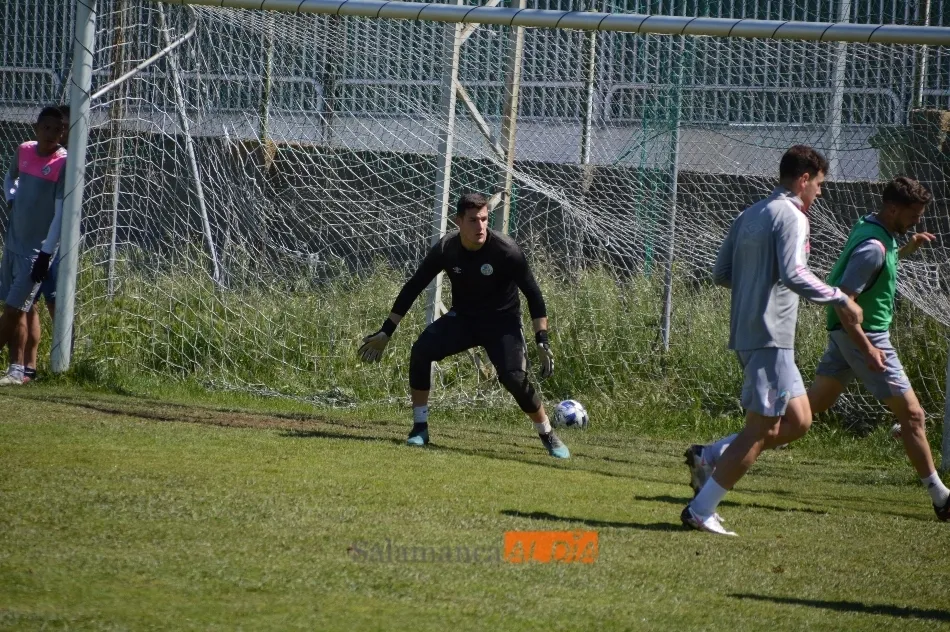 Foto 11 - Sustos en el Salamanca UDS y Unionistas: Juancho y Mario G&oacute;mez se retiran de los entrenamientos