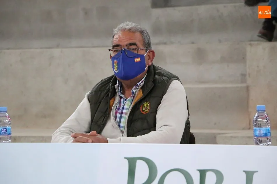 Foto 9 - Los ganaderos de la zona de Vitigudino piden la mediaci&oacute;n de Ma&ntilde;ueco en el conflicto por la...