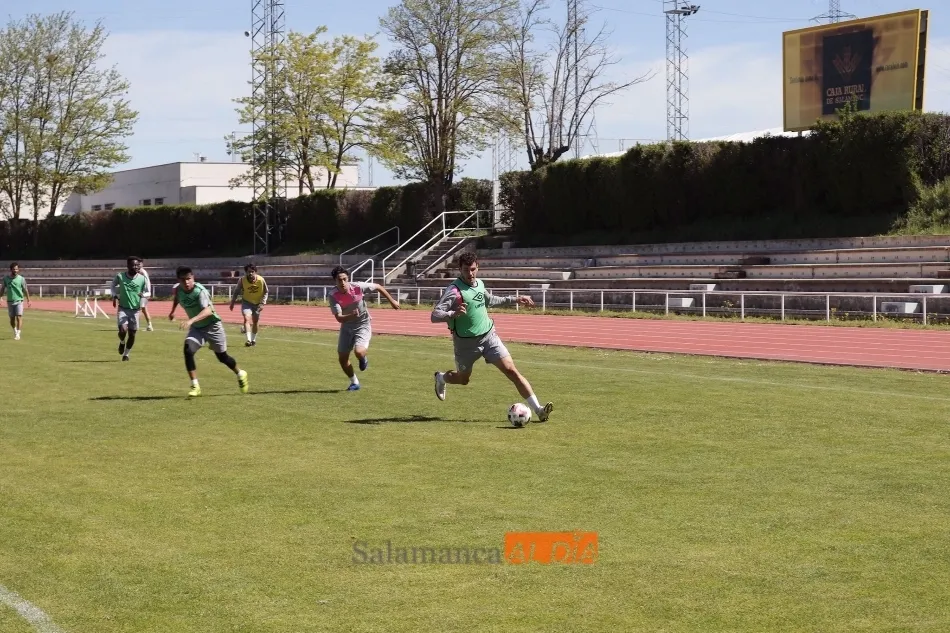 Foto 11 - Escobar celebra sus 100 entrenamientos en el Salamanca UDS sin Casado y con Juancho y Sep&uacute;lveda