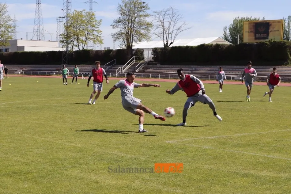 Foto 7 - Escobar celebra sus 100 entrenamientos en el Salamanca UDS sin Casado y con Juancho y Sep&uacute;lveda