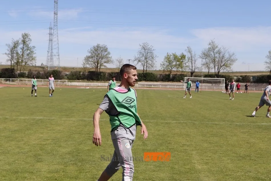 Foto 4 - Escobar celebra sus 100 entrenamientos en el Salamanca UDS sin Casado y con Juancho y Sep&uacute;lveda