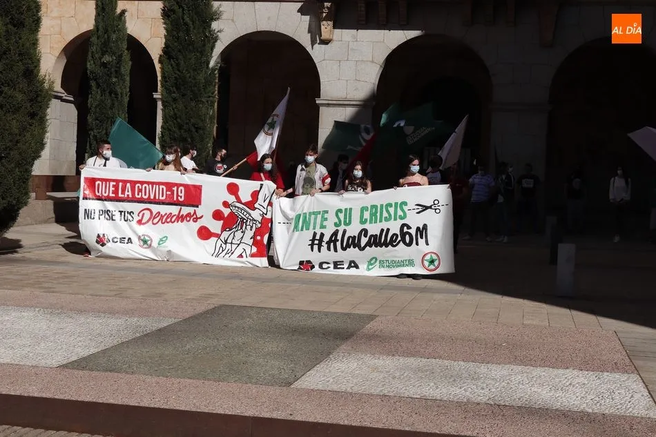 Foto 10 - Concentraci&oacute;n de estudiantes en Salamanca contra el Decreto Castells