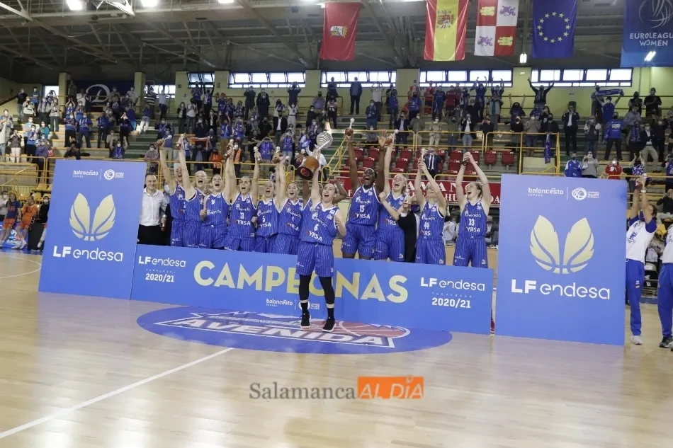 Foto 11 - El Perfumer&iacute;as Avenida tumba al Valencia Basket con la fuerza de W&uuml;rzburg y gana la Liga (76-61)
