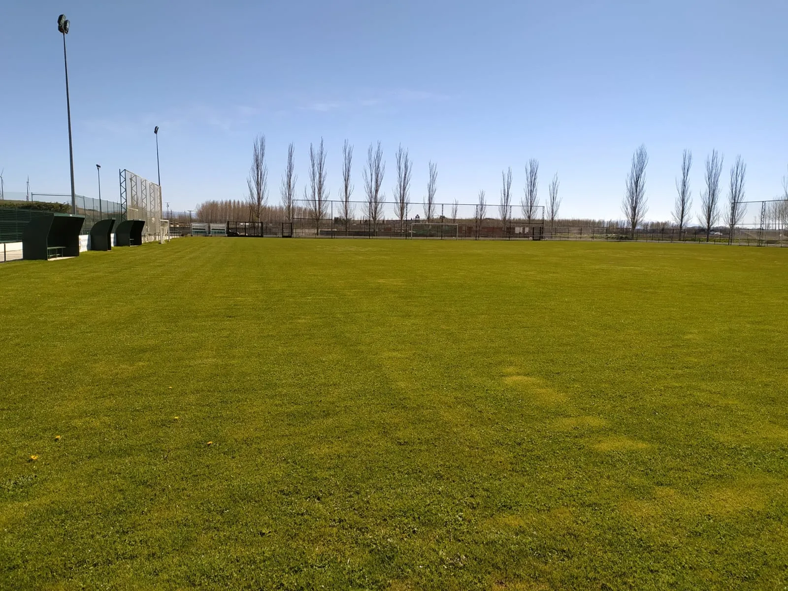 Aspecto actual del campo de fútbol La Dehesa