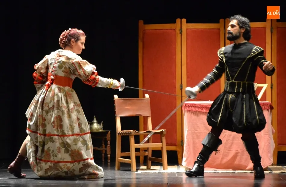 Foto 10 - Tel&oacute;n de Az&uacute;car relata sobre las tablas del Teatro Nuevo la historia de los comuneros  
