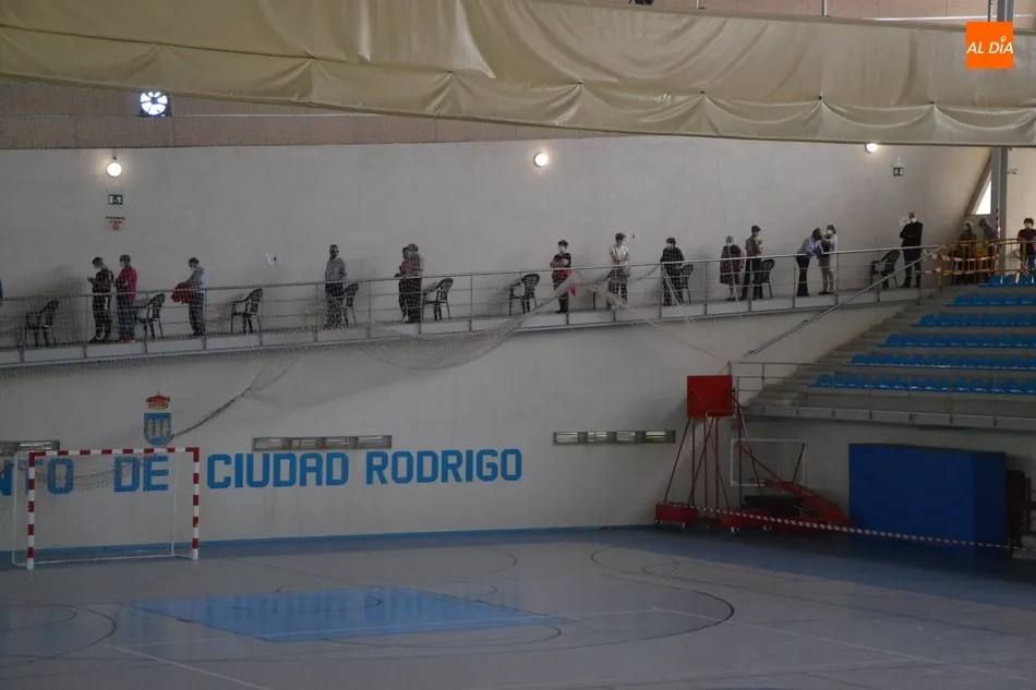 Foto 6 - Puesta la 1&ordf; dosis de la vacuna a las personas de 66 a 69 a&ntilde;os de la Zona B&aacute;sica de Ciudad...