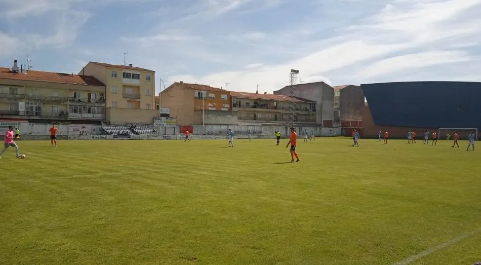 Foto 2 - El Ciudad Rodrigo se impone al Coria en un nuevo amistoso  