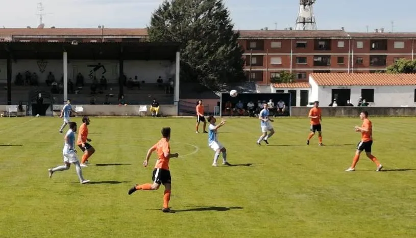 Foto 4 - El Ciudad Rodrigo se impone al Coria en un nuevo amistoso  