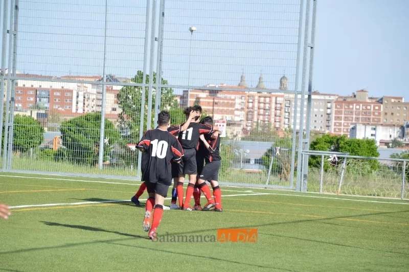 Foto 7 - Resultados, clasificaciones e im&aacute;genes del f&uacute;tbol base provincial