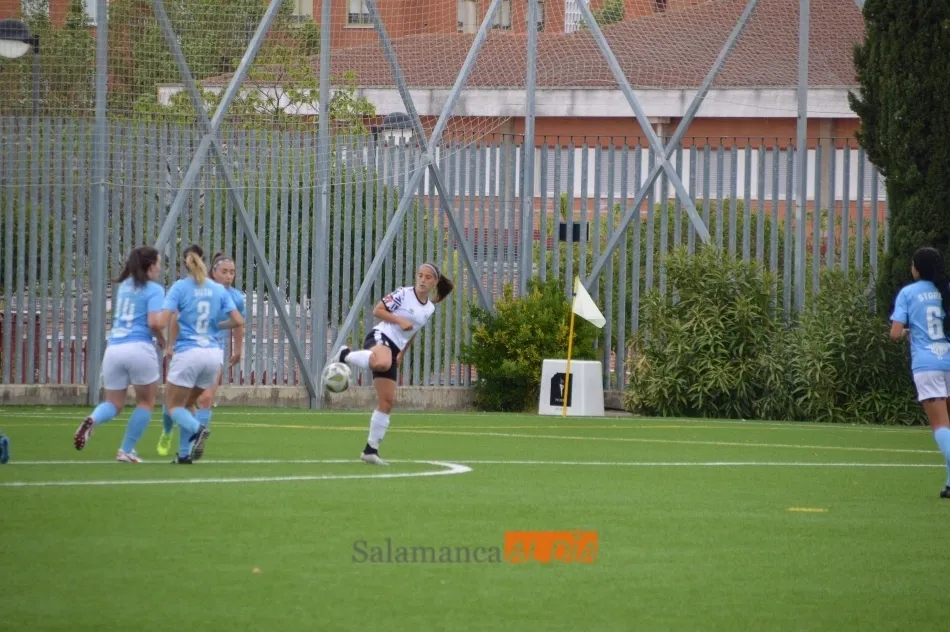 Foto 4 - El Salamanca UDS Femenino cae por la m&iacute;nima ante un Getafe l&iacute;der (0-1)