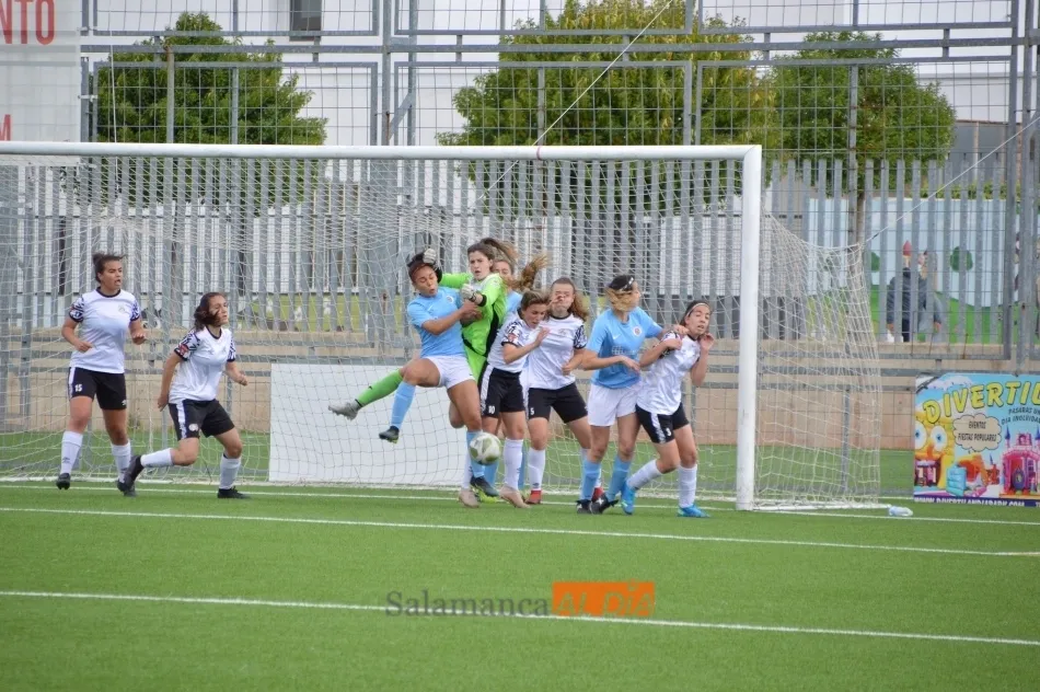 Foto 3 - El Salamanca UDS Femenino cae por la m&iacute;nima ante un Getafe l&iacute;der (0-1)