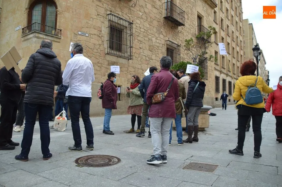 Foto 5 - Protestas vecinales por el cierre de la &uacute;nica sucursal bancaria que quedaba en Tejares