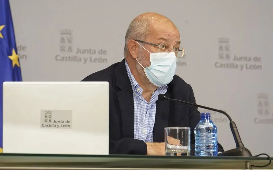 El vicepresidente, portavoz y consejero de Transparencia, Ordenación del Territorio y Acción Exterior, Francisco Igea, en rueda de prensa