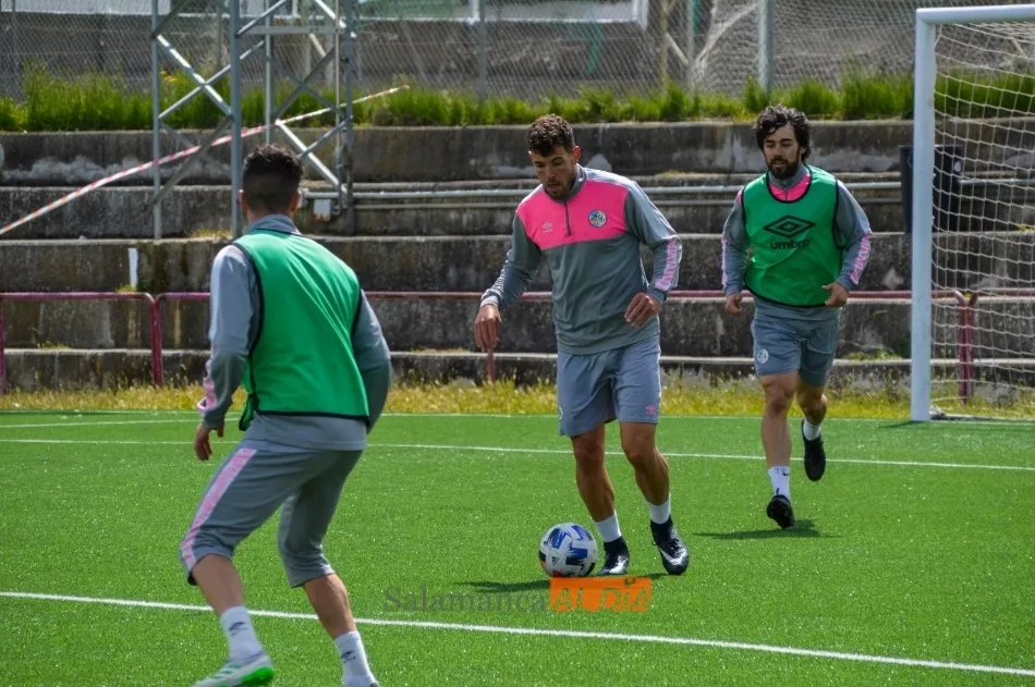 Foto 10 - El Salamanca UDS vuelve meses despu&eacute;s al Tori y Sep&uacute;lveda ya toca bal&oacute;n