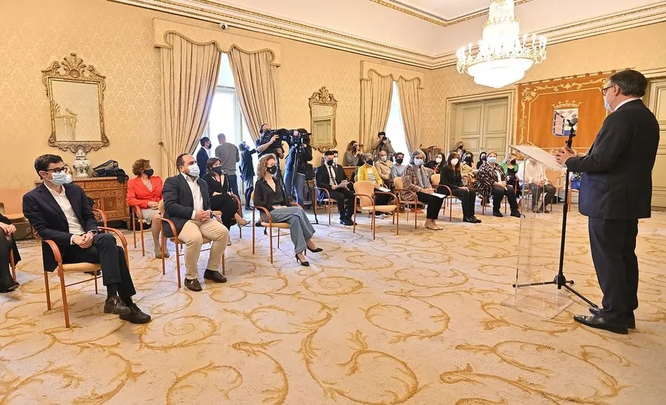 Foto 3 - Reconocimiento a los profesionales de enfermer&iacute;a por su labor en la pandemia y el &eacute;xito de las...