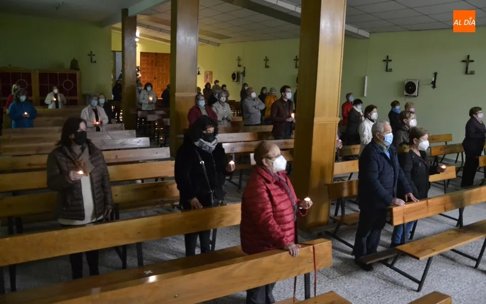 Foto 8 - La Parroquia de F&aacute;tima celebra el 1&ordm; evento nocturno en Mir&oacute;briga desde el D&iacute;a de Nochebuena  