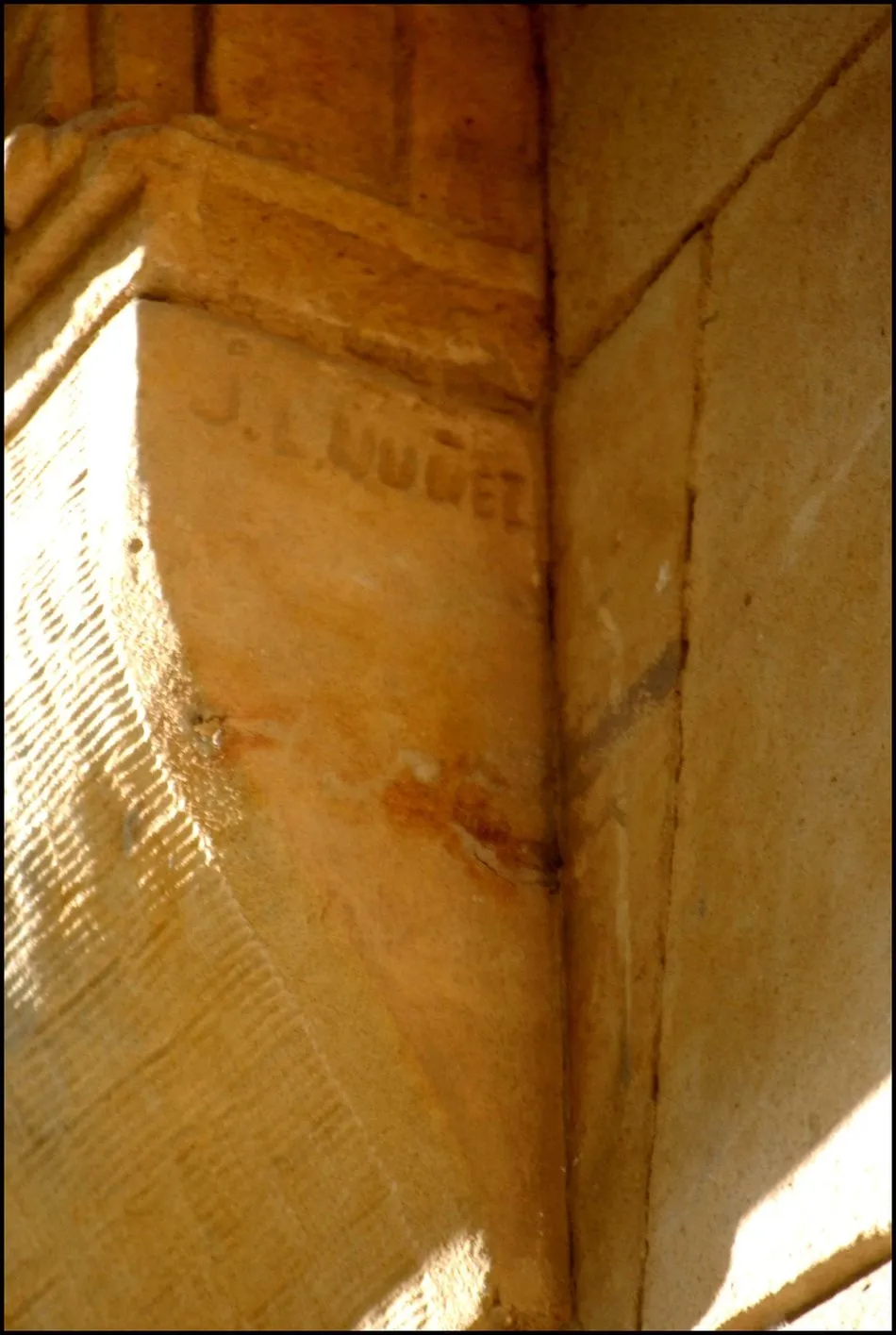 Foto 3 - Escultores y arquitectos, piedra enamorada