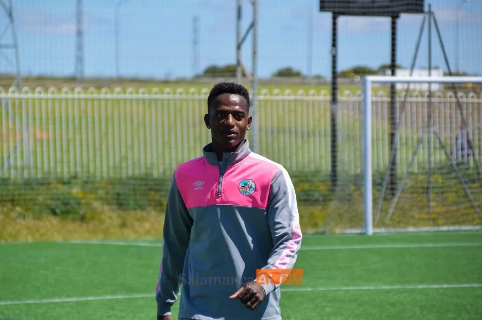 Foto 9 - Leo Sep&uacute;lveda vuelve al Tori&hellip;&nbsp;para trabajar al margen en el pen&uacute;ltimo entrenamiento del...