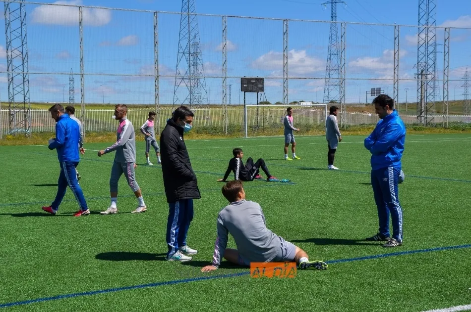 Foto 4 - Leo Sep&uacute;lveda vuelve al Tori&hellip;&nbsp;para trabajar al margen en el pen&uacute;ltimo entrenamiento del...