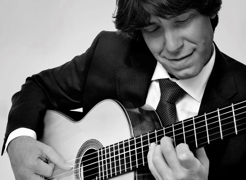 Foto 2 - Los guitarristas Eduardo Inestal y Joaqu&iacute;n Clerch ofrecer&aacute;n un concierto este lunes en el Teatro...