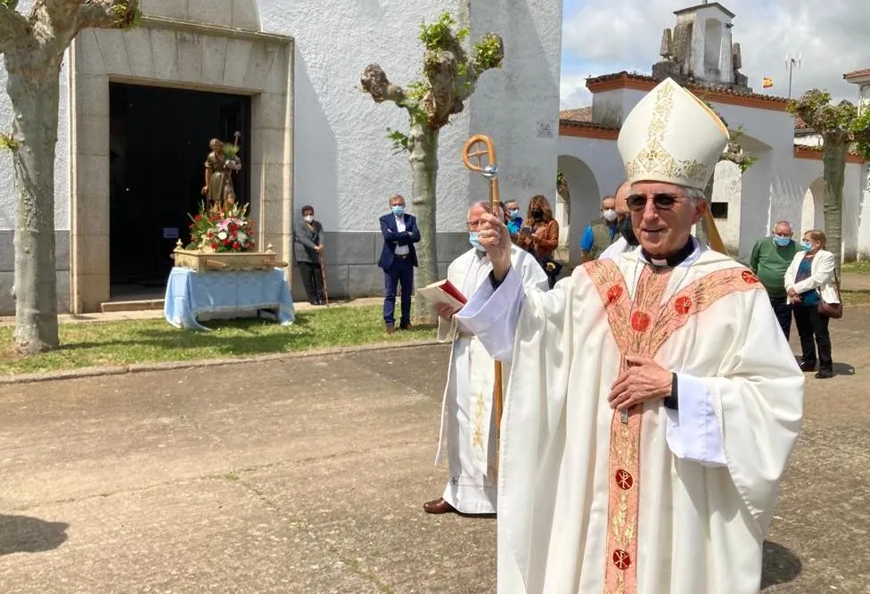 Foto 4 - &Aacute;gueda honra a su patr&oacute;n dentro y fuera de su Parroquia  