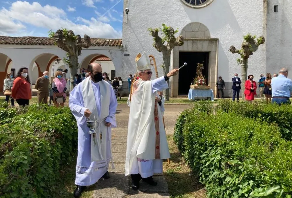 Águeda honra a su patrón dentro y fuera de su Parroquia  