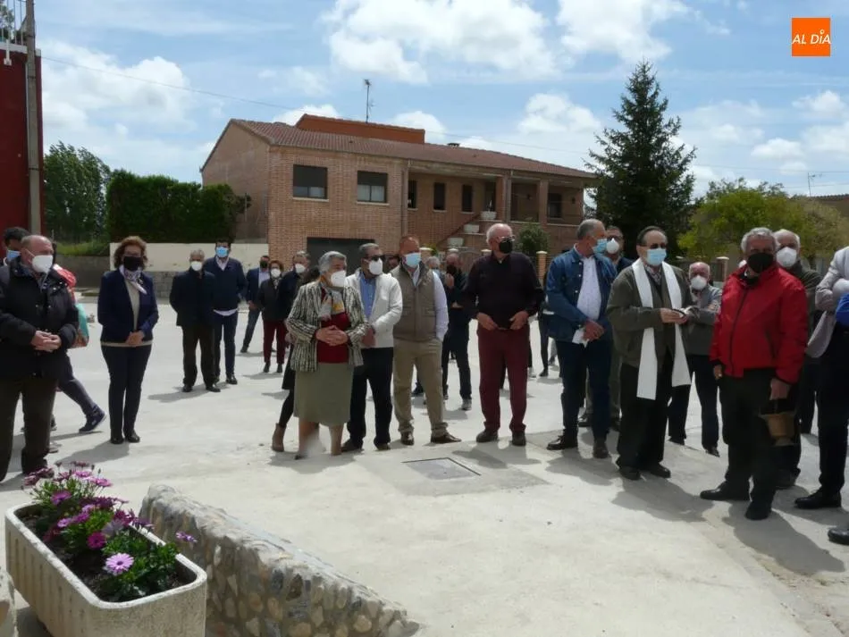 Foto 11 - Villoria inaugura una cruz en memoria de los antepasados  