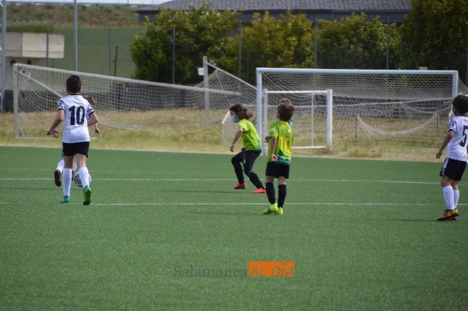 Foto 11 - Resultados, clasificaciones e im&aacute;genes del f&uacute;tbol base provincial