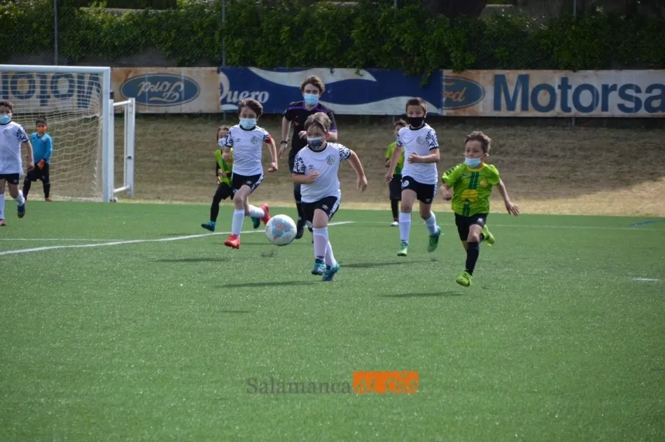Foto 3 - Resultados, clasificaciones e im&aacute;genes del f&uacute;tbol base provincial