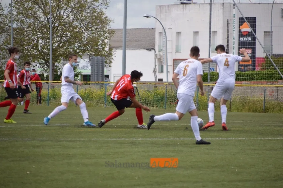 Foto 8 - La quinta jornada de Liga de la Provincial de Aficionados no deja indiferente a nadie