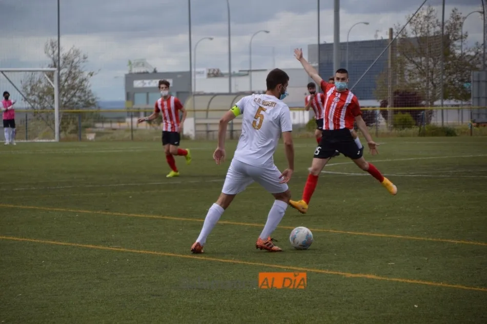 Foto 6 - La quinta jornada de Liga de la Provincial de Aficionados no deja indiferente a nadie