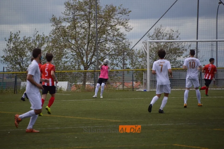 Foto 5 - La quinta jornada de Liga de la Provincial de Aficionados no deja indiferente a nadie