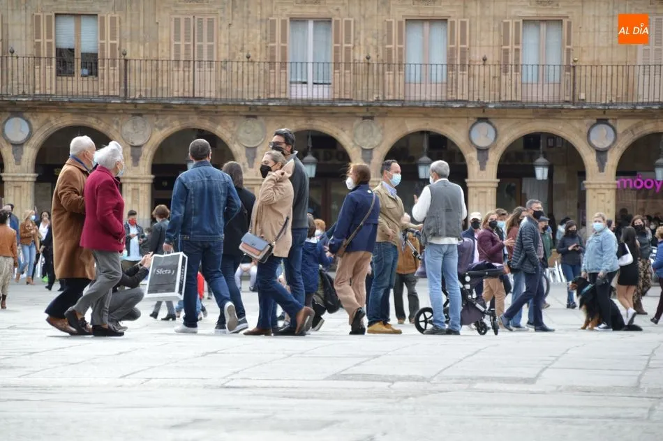 Foto 11 - Salamanca se llena por completo de visitantes y p&uacute;blico con el buen tiempo