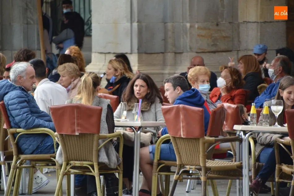 Foto 9 - Salamanca se llena por completo de visitantes y p&uacute;blico con el buen tiempo