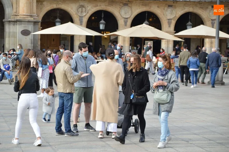 Foto 8 - Salamanca se llena por completo de visitantes y p&uacute;blico con el buen tiempo