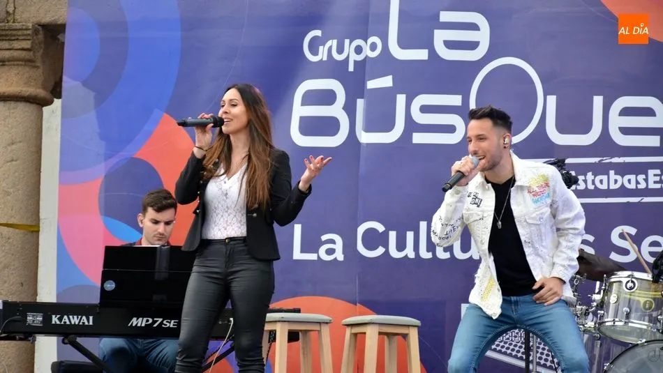 Foto 6 - La B&uacute;squeda recupera la magia de las verbenas en su actuaci&oacute;n en Lumbrales