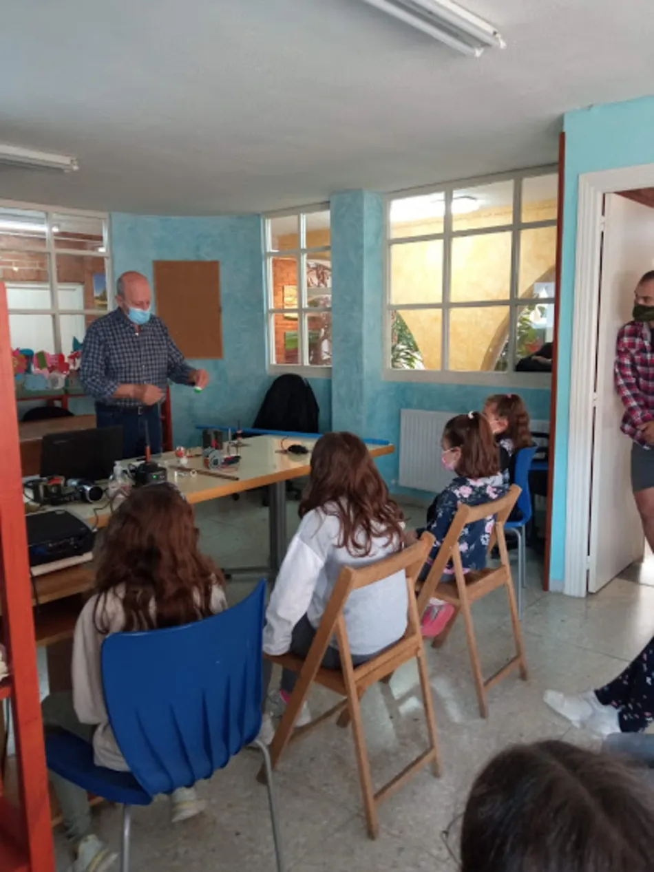 Foto 6 - Divertido y did&aacute;ctico taller de ciencia para ni&ntilde;os en Terradillos