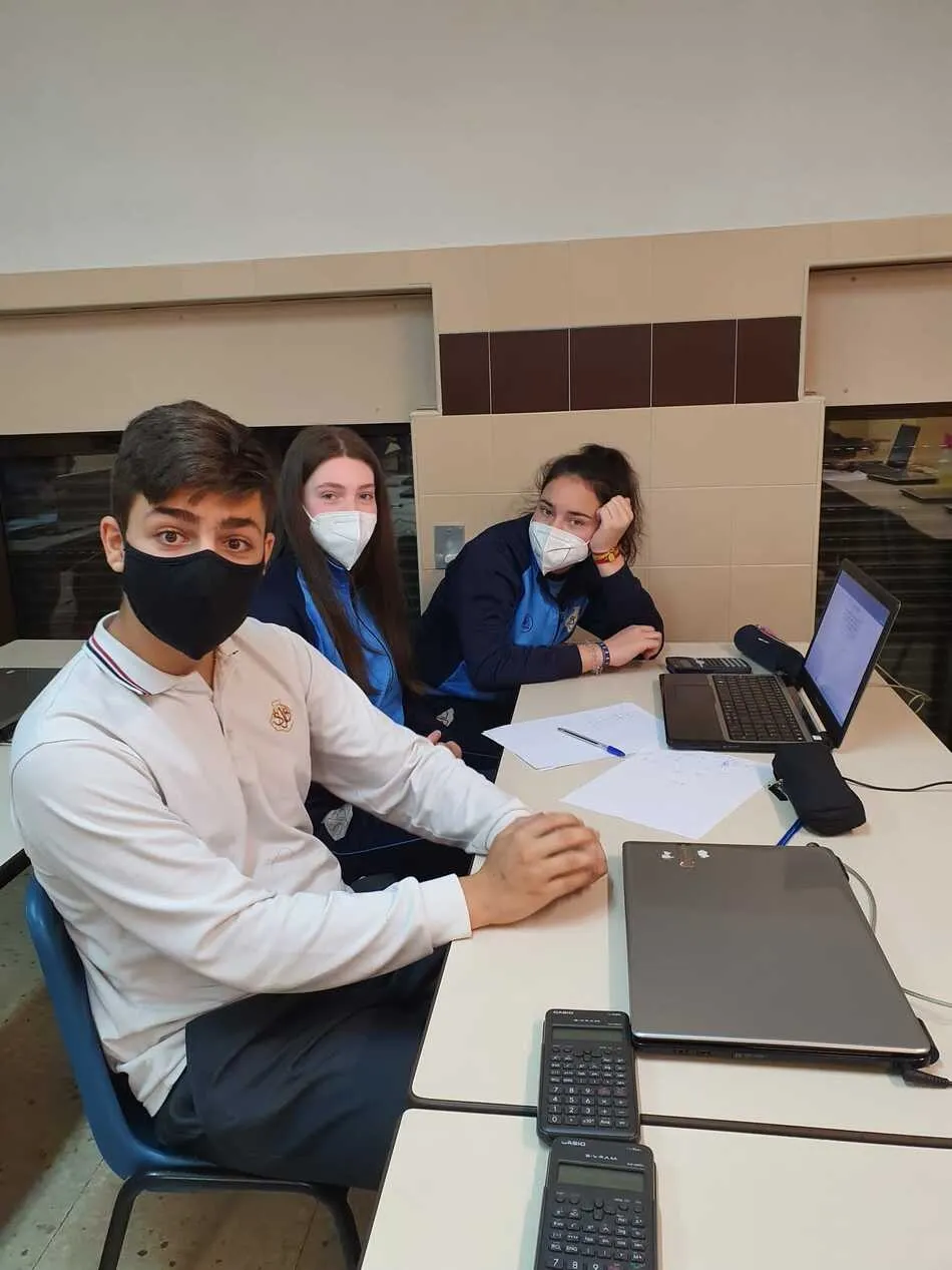 Foto 3 - Alumnos del Colegio San Juan Bosco participan en la Olimpiada Cient&iacute;fica Juvenil&nbsp;