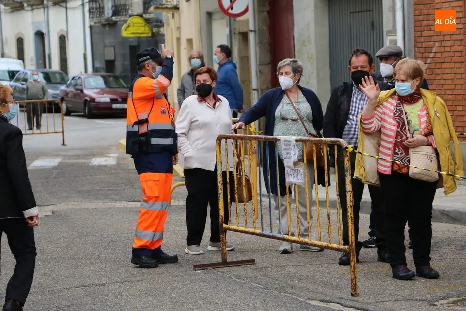 Cerca de 600 personas reciben en Vitigudino la segunda dosis de la vacuna anticovid