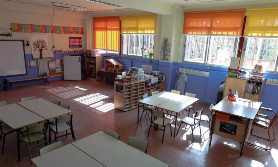 Más docentes, bajada de ratios y reducción de la distancia a 1 metro, propuestas de las CCAA para ...