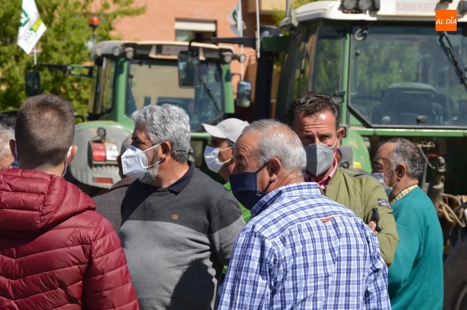 Foto 11 - Una tractorada recorre las calles de Salamanca para pedir un &ldquo;reparto justo de las ayudas...