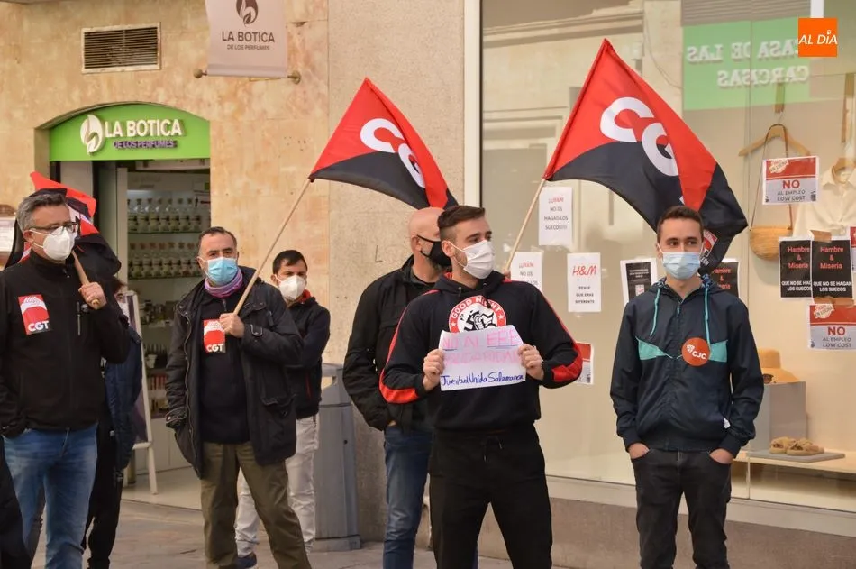 Foto 11 - Siguen las protestas de las trabajadoras de H&M por el despido colectivo en Salamanca