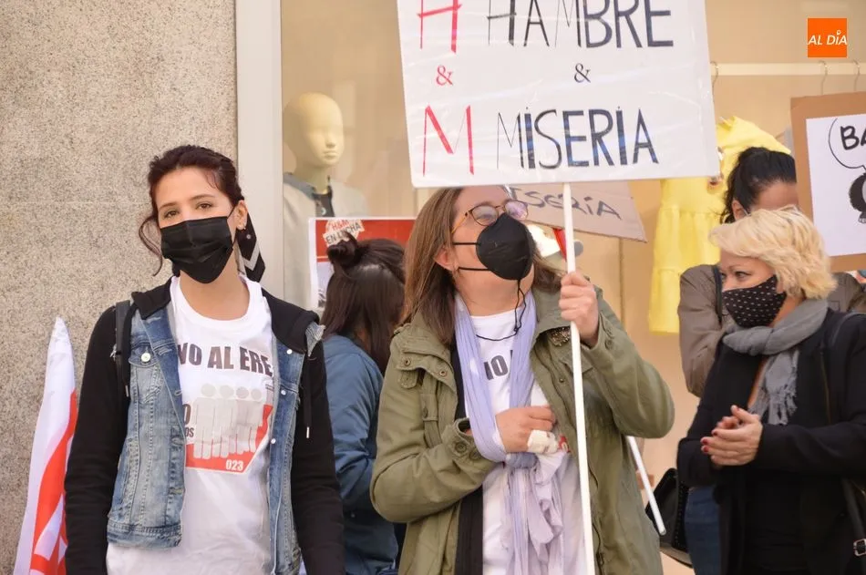 Foto 6 - Siguen las protestas de las trabajadoras de H&M por el despido colectivo en Salamanca
