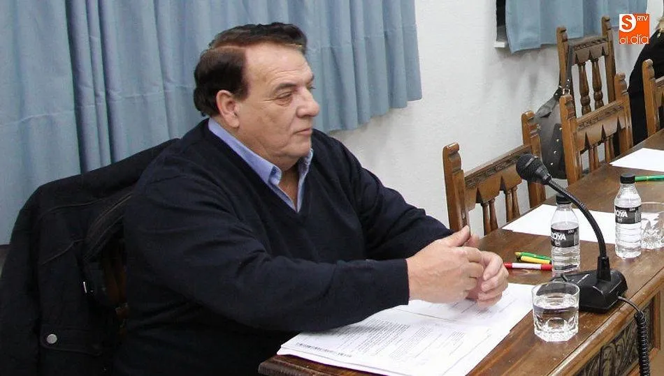 Los hechos imputados discurrieron entre 2011 y 2014 siendo alcalde el popular Julio Santiago / CORRAL