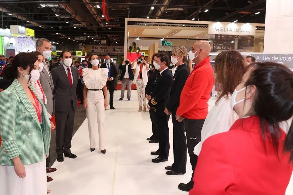 Foto 11 - La Reina Letizia sorprende con su espectacular look en la inauguraci&oacute;n de Fitur