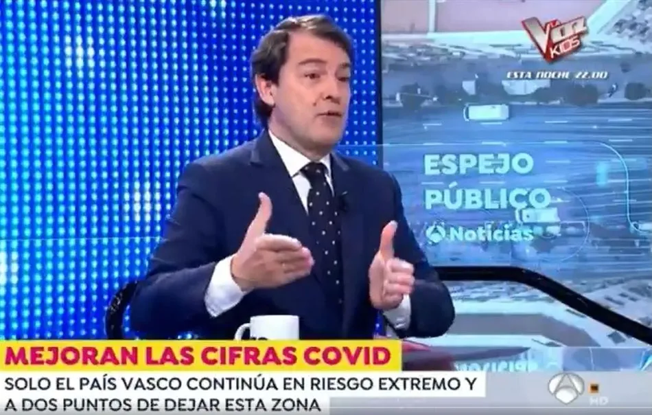 Alfonso Fernández Mañueco, presidente de Castilla y León, en una entrevista concedida al programa de Antena 3 Espejo Público