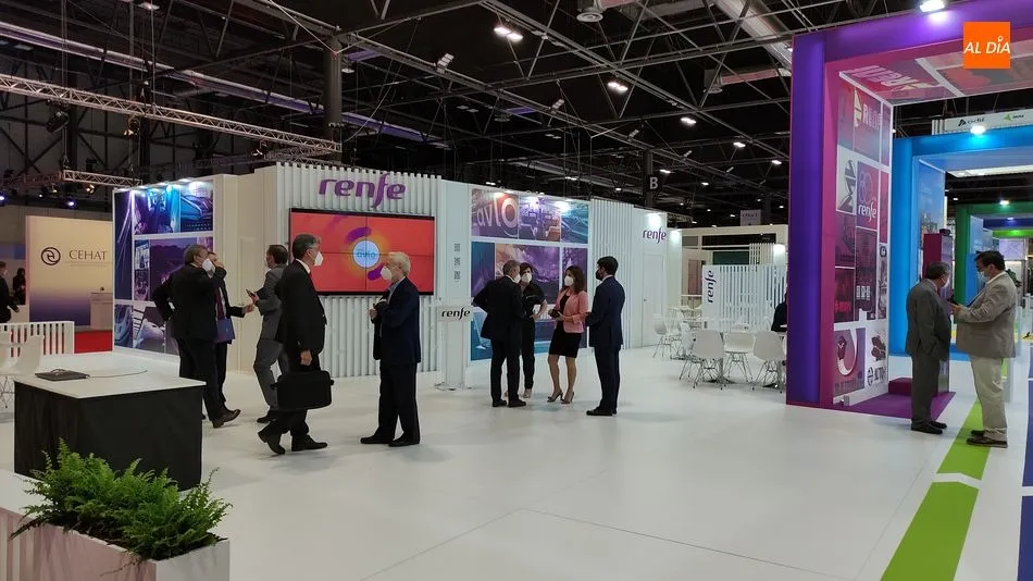 Foto 10 - De Pedro S&aacute;nchez a Isabel Ayuso pasando por Vicente del Bosque, numerosas caras conocidas en Fitur