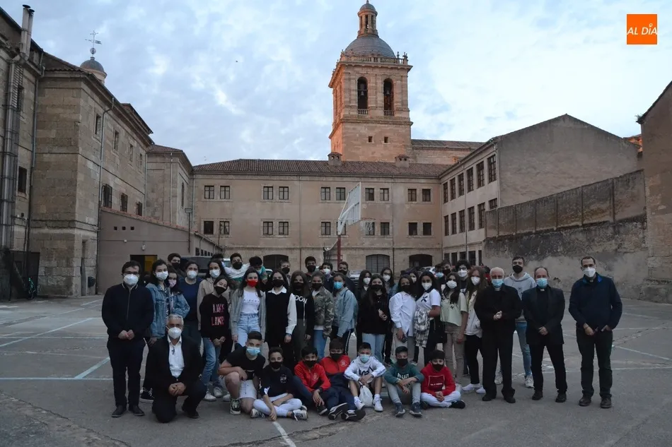 Foto 5 - Cerca de medio centenar de j&oacute;venes disfruta de una animada tarde de la mano de la Di&oacute;cesis  